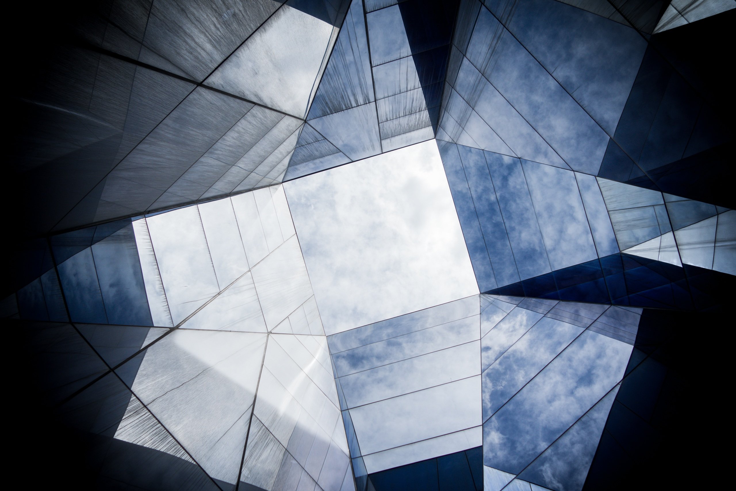 Why is so much memory needed for deep neural networks? Why is so much memory needed for deep neural networks?